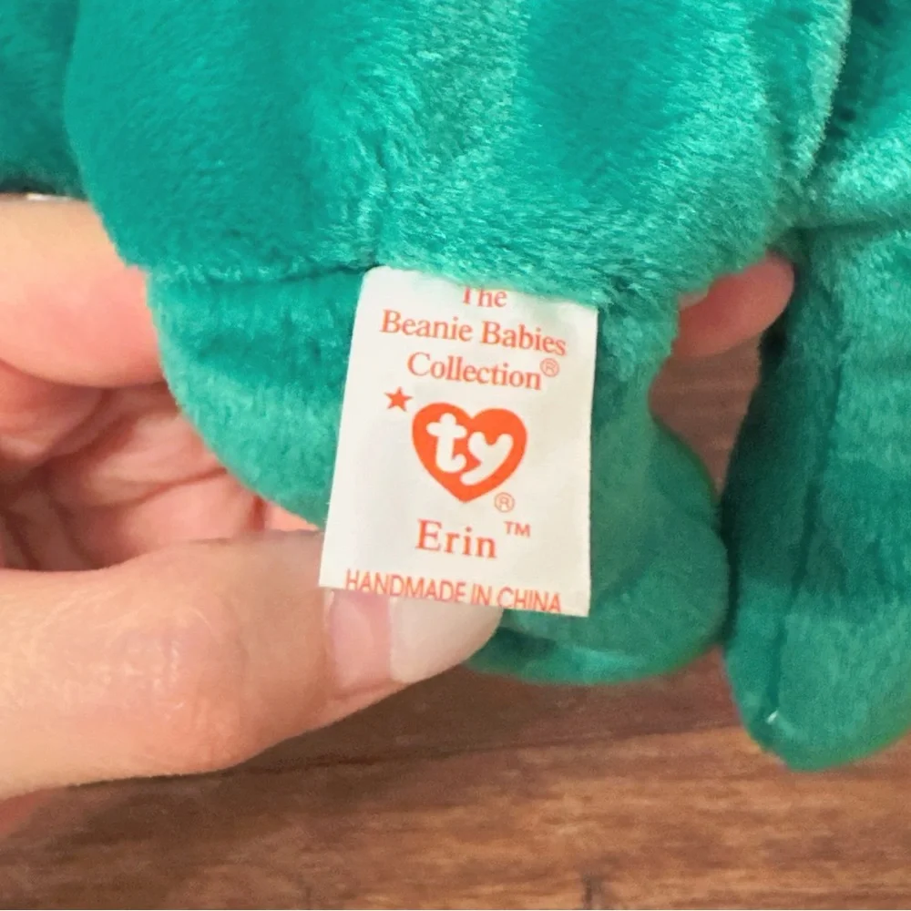 Ty Beanie Baby “Erin” the Irish Bear 1997 – 5th Gen Hang Tag – PE Pellets KR Tag